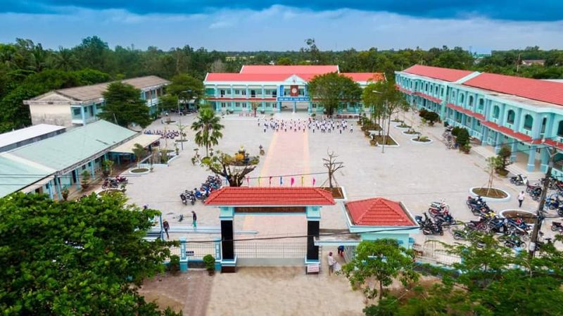 Trường THPT Trần Văn Thời, Cà Mau