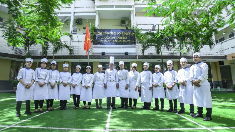 Trường trung cấp Du lịch - Khách sạn Saigontourist