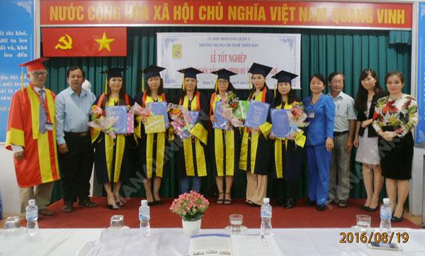 Trường Trung cấp nghề Nhân Đạo