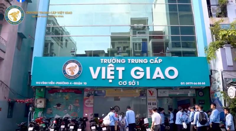 Trường Trung cấp Việt Giao