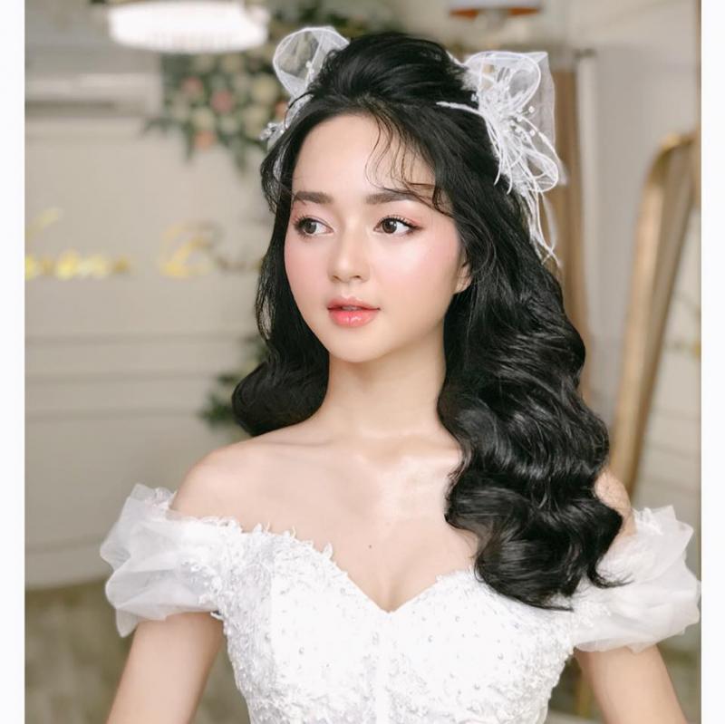 Vân Suzi Makeup Academy