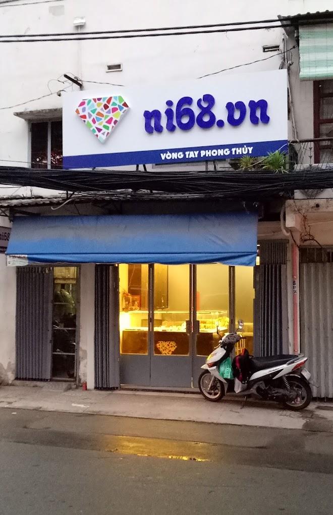 Vòng Đá Phong Thủy Ni68